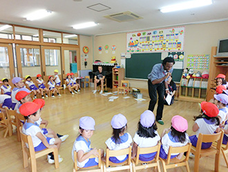 課外授業【英語教室】::東大阪大学付属幼稚園